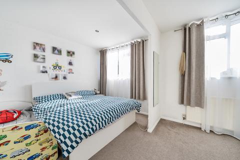 7, Rutland Court Caveside Close, Chislehurst, BR7 5NL