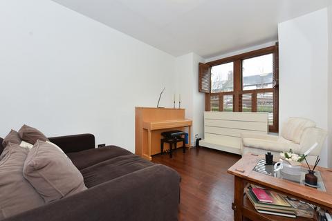 28 Netherbury Road, London, W5 4SP