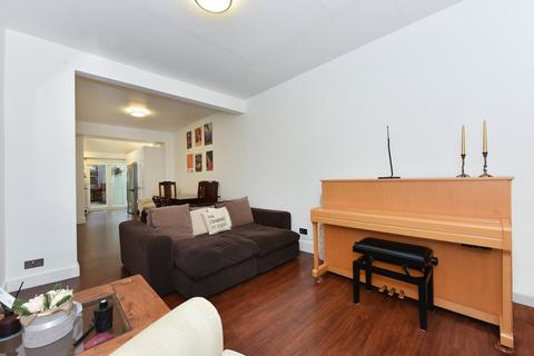 28 Netherbury Road, London, W5 4SP
