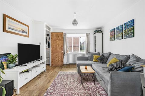 3 bedroom end of terrace house for sale, The Rowans, Cambridge CB24