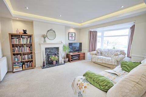 4 bedroom detached house for sale, Scotts Close, Ware SG12