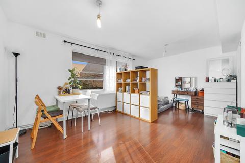 Studio to rent, Langthorne House, Merchant Street, London, E3