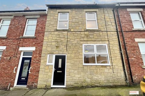 3 bedroom terraced house to rent, William Street, Craghead, Stanley