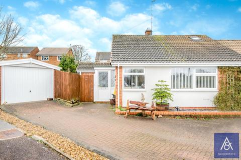 3 bedroom bungalow for sale, Westminster Crescent, Northamptonshire NN13