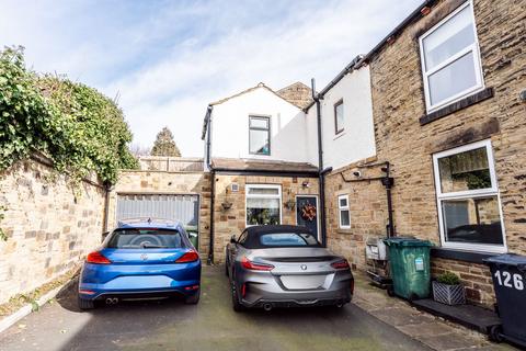 3 bedroom end of terrace house for sale, Knowles Hill Road, Dewsbury, WF13