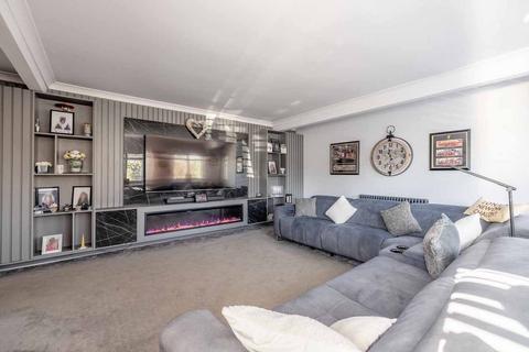 5 bedroom detached house for sale, Denham Lane, Chalfont St Peter SL9