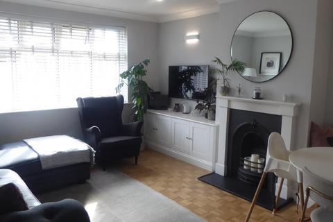 2 bedroom maisonette to rent, Upper Paddock Road, Watford WD19