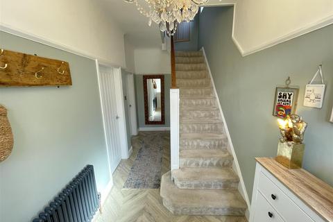 104 Heath Road, Wirral, CH63 2HE