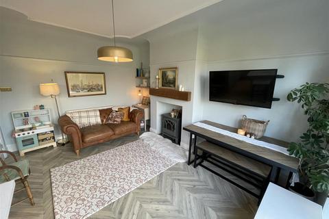 104 Heath Road, Wirral, CH63 2HE