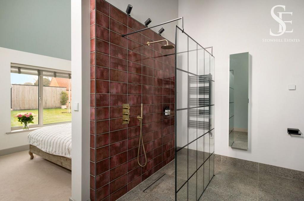 Master ensuite
