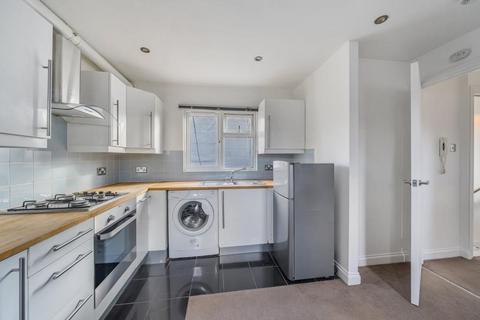 1 bedroom flat to rent, West Byfleet, Surrey, KT14