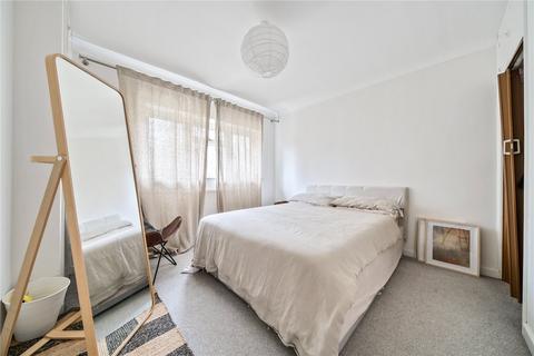 64 Hall Place Crescent, Bexley, DA5 1PL