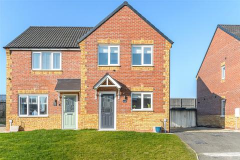 3 bedroom semi-detached house for sale, Rollyway Gardens, Hutton Park, Blyth, Northumberland, NE24