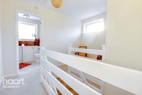 5 Grasmere, Aylesbury, HP21 9TU
