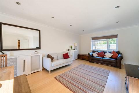 4 bedroom semi-detached house for sale, Grove Footpath, Surbiton