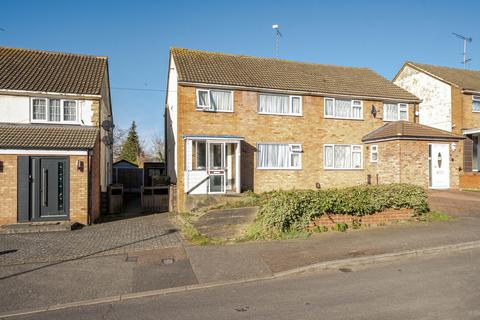 3 bedroom semi-detached house for sale, Hayhurst Road, Bedfordshire LU4