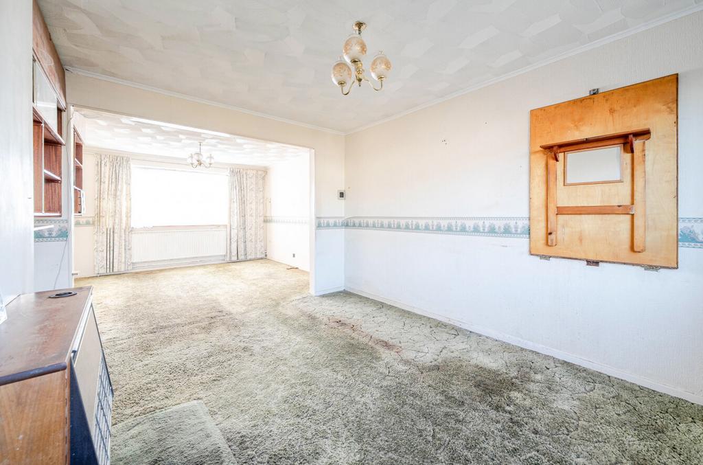 Lounge / Dining Room