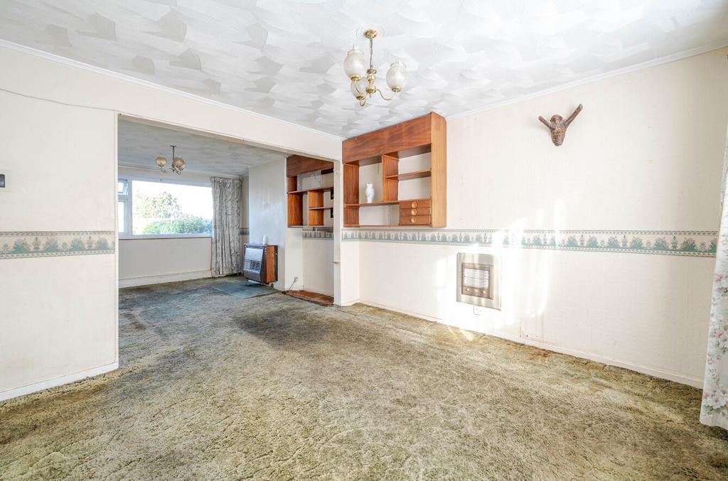 Lounge / Dining Room