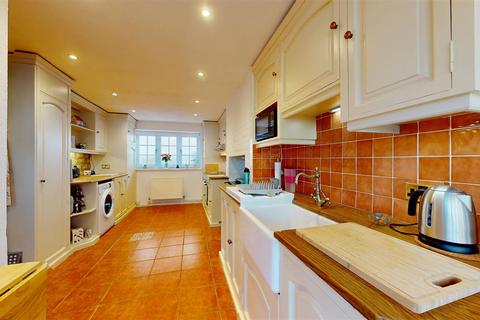 4 bedroom cottage for sale, April Cottage, Southorpe, Lincolnshire