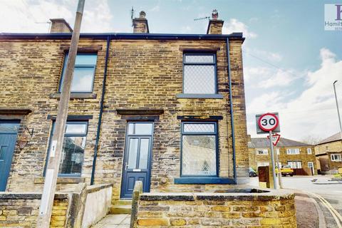 1 bedroom end of terrace house to rent, West Street, Shelf, Halifax