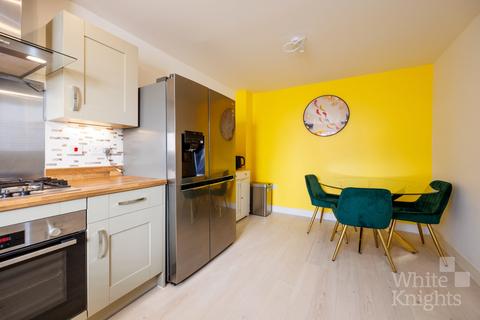 7 Mearing Grove, Shinfield, Reading, RG2 9RF