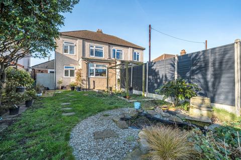6 Powys Close, Bexleyheath, DA7 5RP