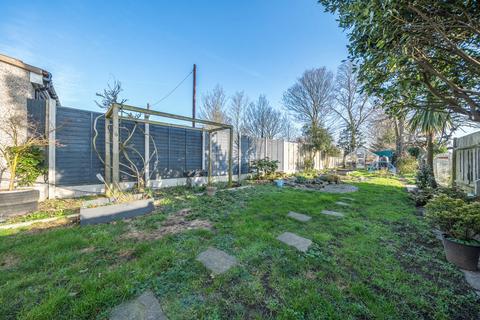 6 Powys Close, Bexleyheath, DA7 5RP