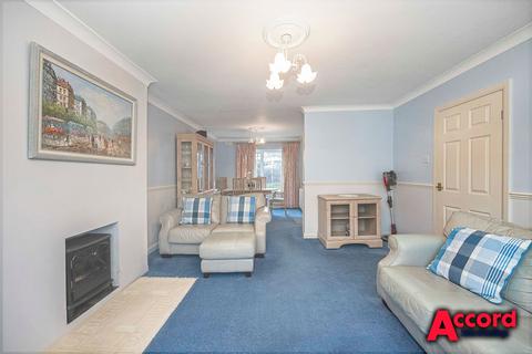 3 bedroom semi-detached house for sale, Garry Way, Romford, RM1