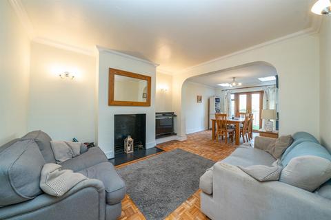 3 bedroom semi-detached house for sale, Ashby Villas, Ivinghoe Aston, LU7 9DF