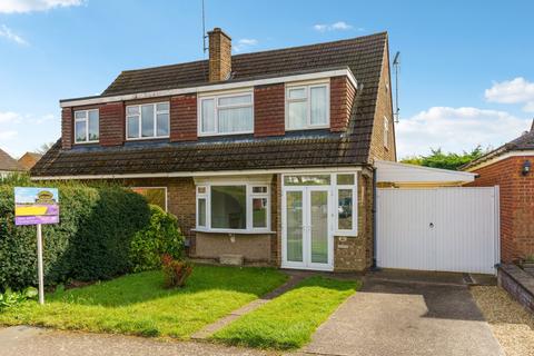 3 bedroom semi-detached house for sale, Passingham Avenue, Hitchin, SG4