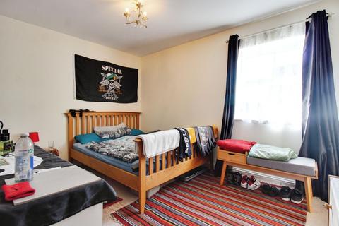 2 bedroom flat for sale, Hebden Close, Swindon, SN25