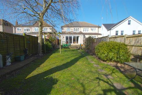 3 bedroom semi-detached house for sale, Cavell Road, Billericay CM11