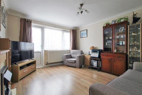 1 bedroom ground floor flat for sale, Wakefords Way, Havant PO9