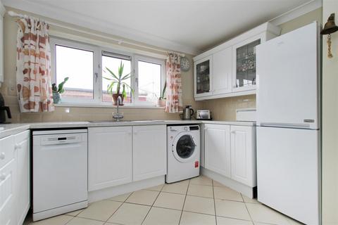 1 bedroom ground floor flat for sale, Wakefords Way, Havant PO9