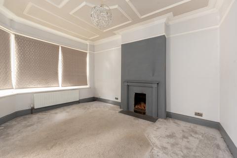 3 bedroom end of terrace house for sale, Whitehall Gardens, North Chingford, E4