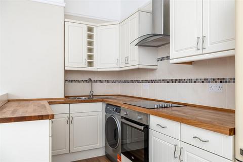 1 bedroom flat for sale, Connaught Avenue, Plymouth