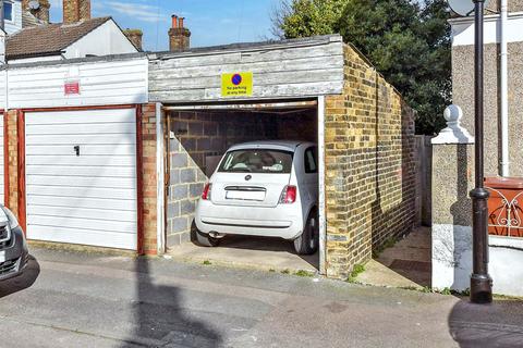 4 bedroom terraced house for sale, Canterbury Street, Gillingham, Kent