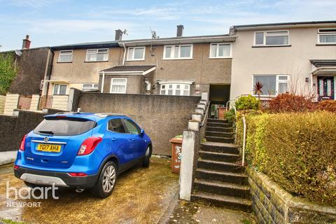 4 bedroom terraced house for sale, Manor Way, Newport