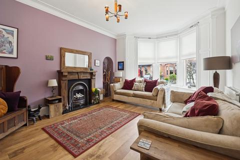 8 Corrie Grove, Glasgow, G44 3PP