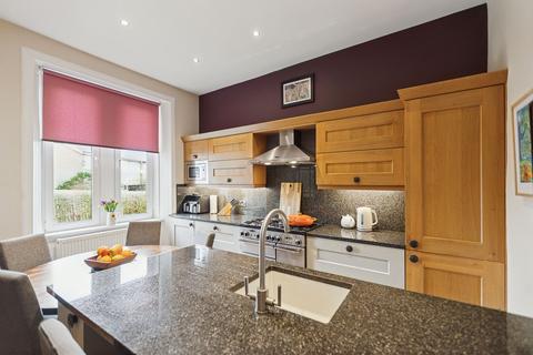 8 Corrie Grove, Glasgow, G44 3PP