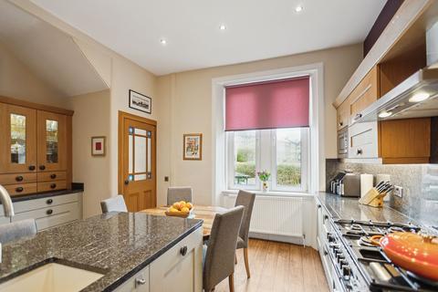 8 Corrie Grove, Glasgow, G44 3PP