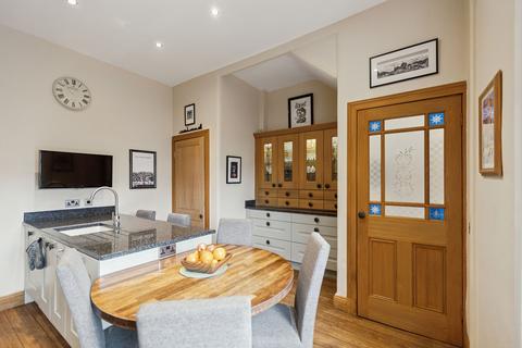 8 Corrie Grove, Glasgow, G44 3PP