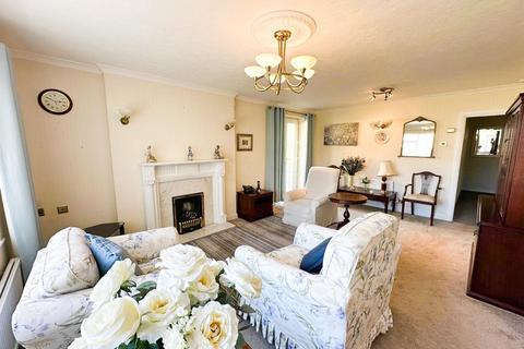 3 bedroom detached bungalow for sale, Beanlands Drive, Glusburn,