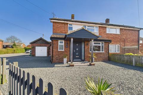 3 bedroom semi-detached house for sale, Gilmore Road, Aylesbury HP20