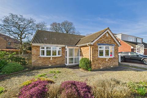 2 bedroom detached bungalow for sale, Macbeth Close, Rugby CV22