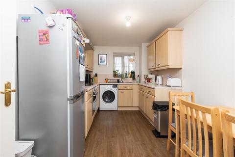 4 Hedgers Close, Ashton, Bristol, BS3 2SX