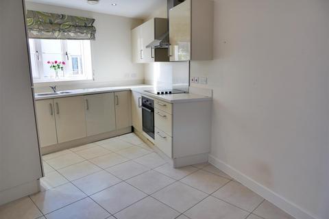 6 Bowood View, Calne, SN11 0HD