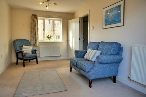 6 Bowood View, Calne, SN11 0HD