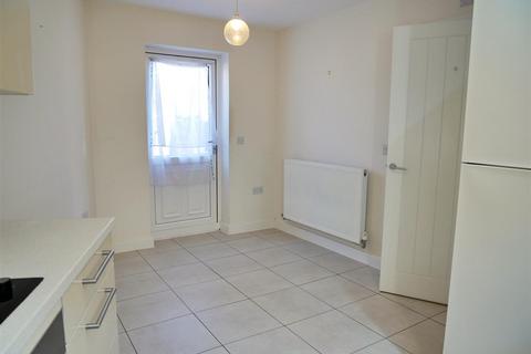 6 Bowood View, Calne, SN11 0HD