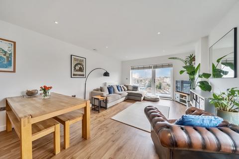 2 bedroom apartment for sale, Sandy Hill Road, London